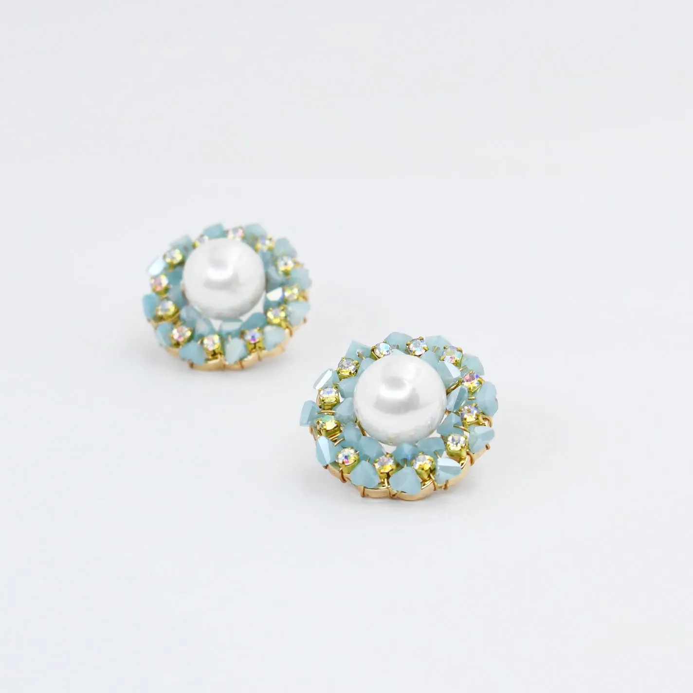 Blue Pearl Glam Stud D56